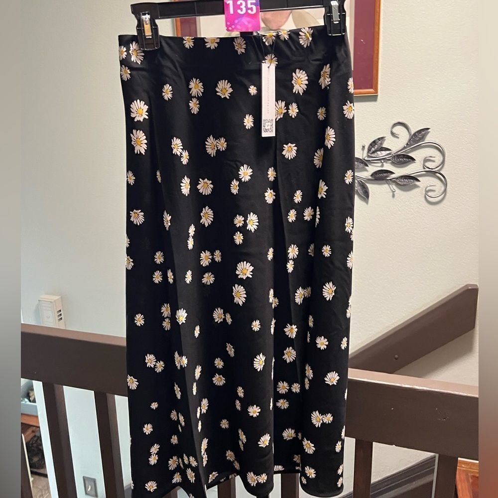 NWT Sanctuary Black Long Skirt With Sunflowers Small #135